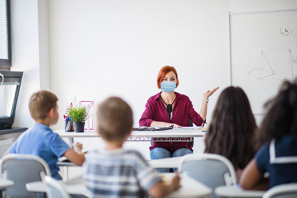 Teacher wearing mask XD teacher microphone